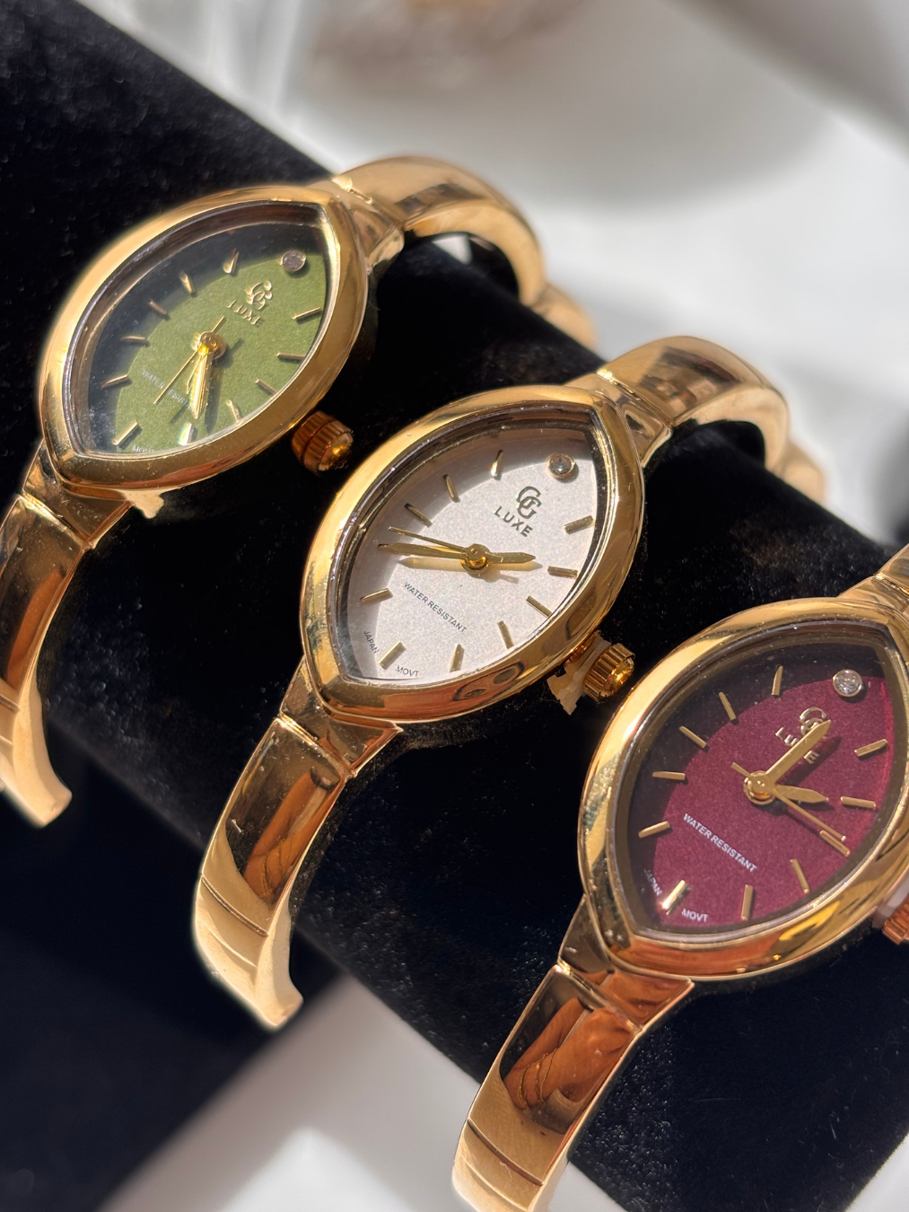 Montre Adjianah