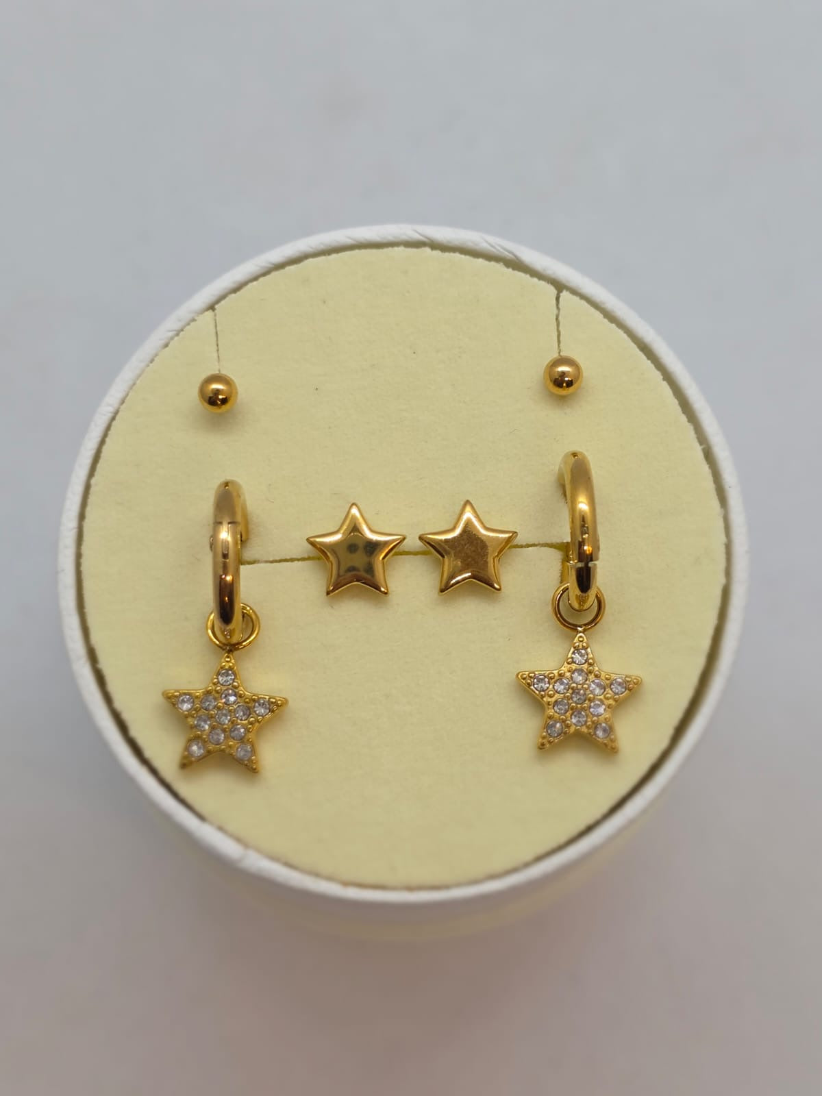 Lot 10 (boucles d’oreilles)