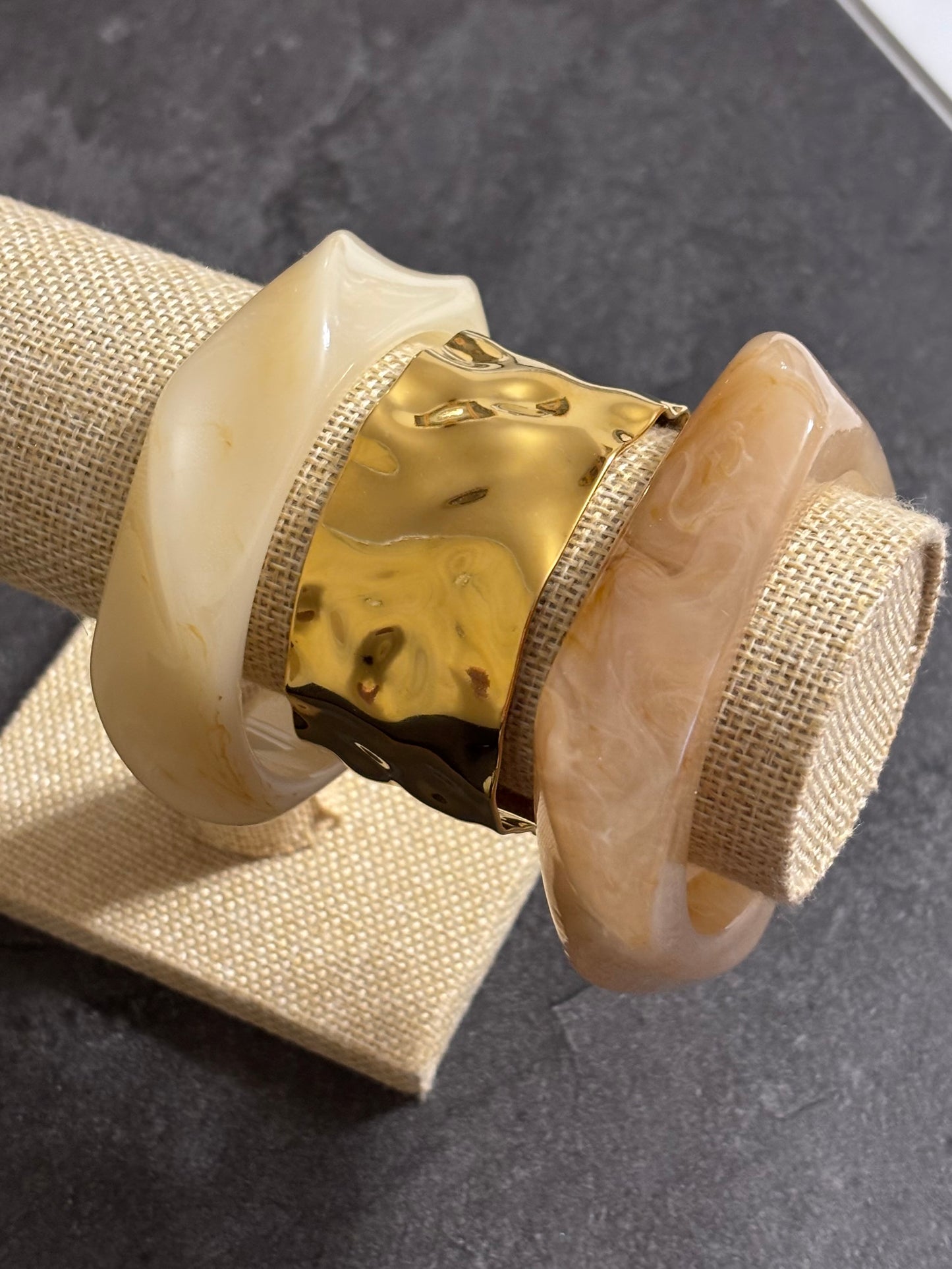 Lot 4 (2 resin reeds and 1 Lucia reed)