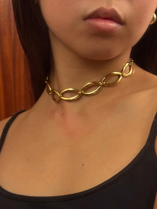 Collier Karina