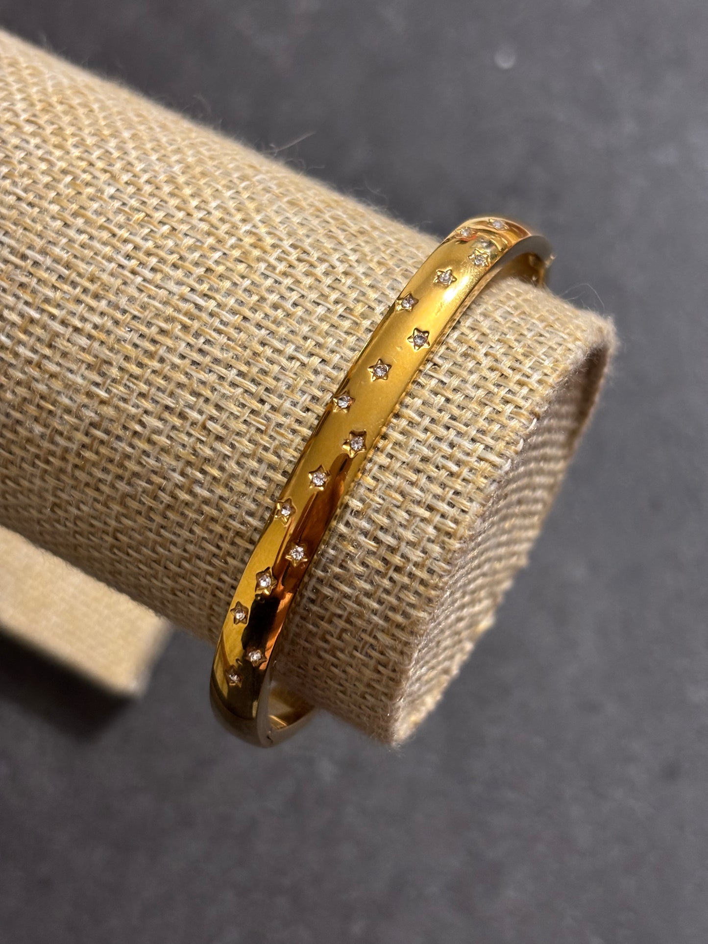 Elena bangle (openable)